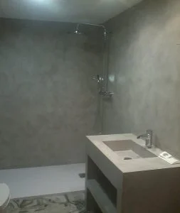 microcemento en Madrid precio barato baño reforma